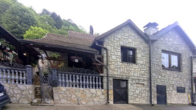 00824 Комфортабельный дом в Бане Ковиляче