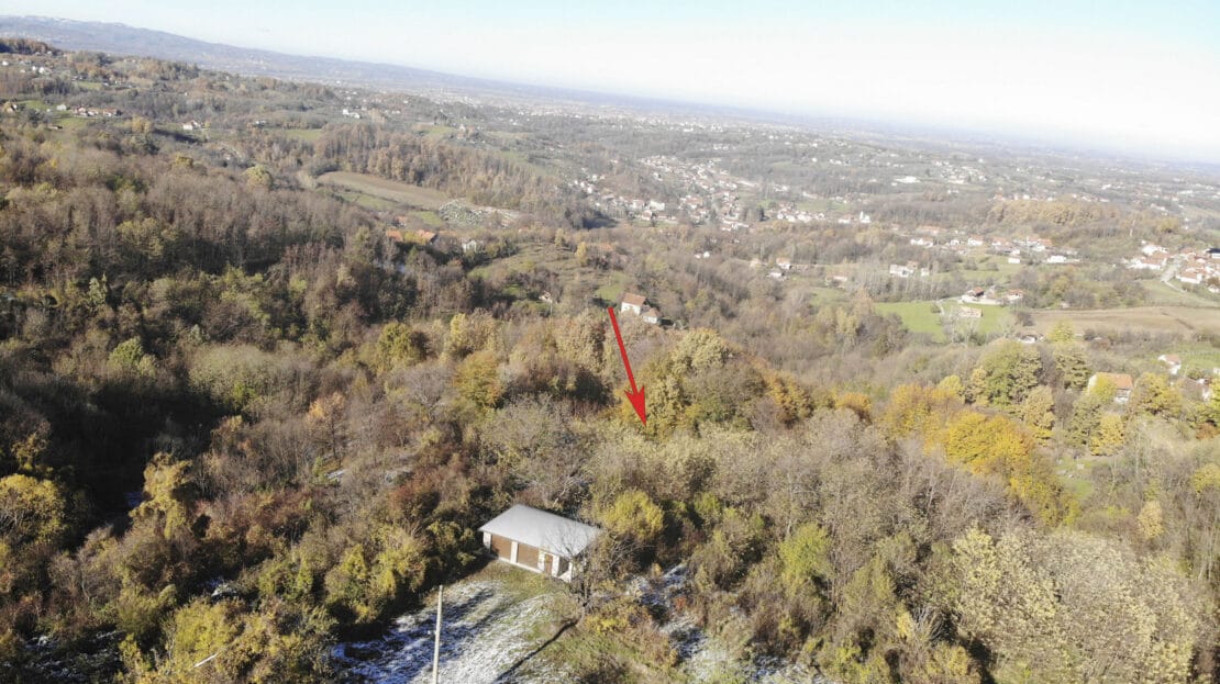 большой участок с гаражом