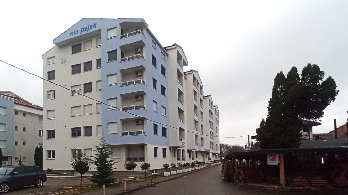 Светлая двухкомнатная квартира в Бане Ковиляче, сдается квартира в Бане Ковиляче, jednosoban stan u Banji Koviljači